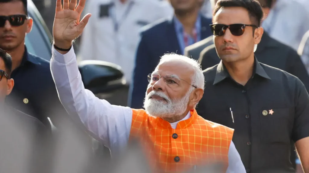 PM Modi Inaugurates Mumbai Metro Line 3